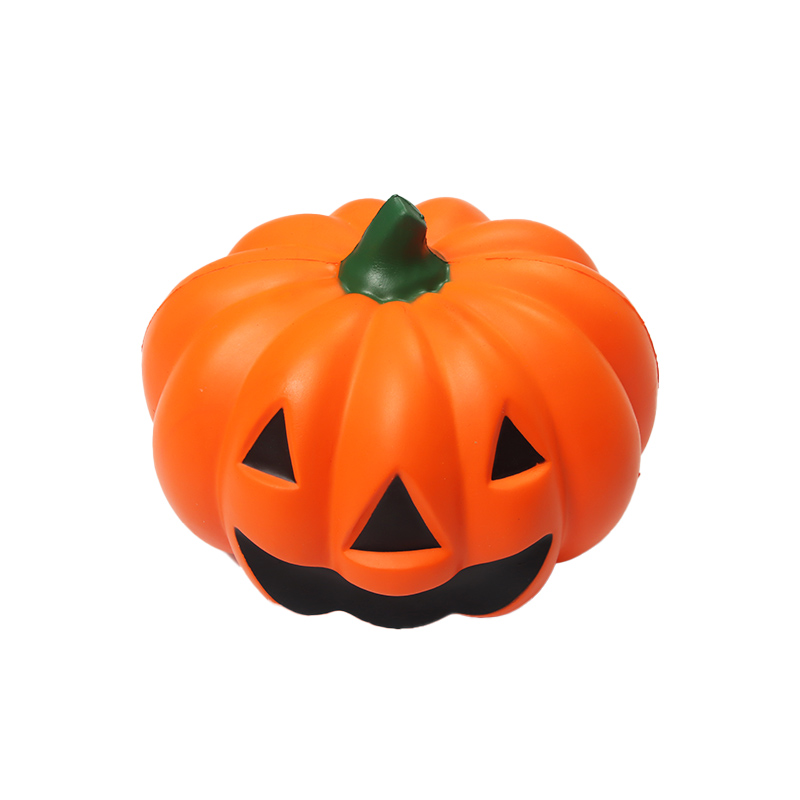 A 25cm-sized pumpkin