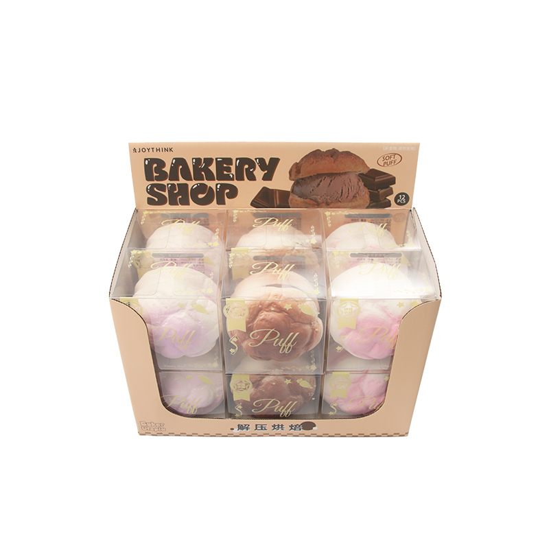 A set of 8cm creamy pineapple buns