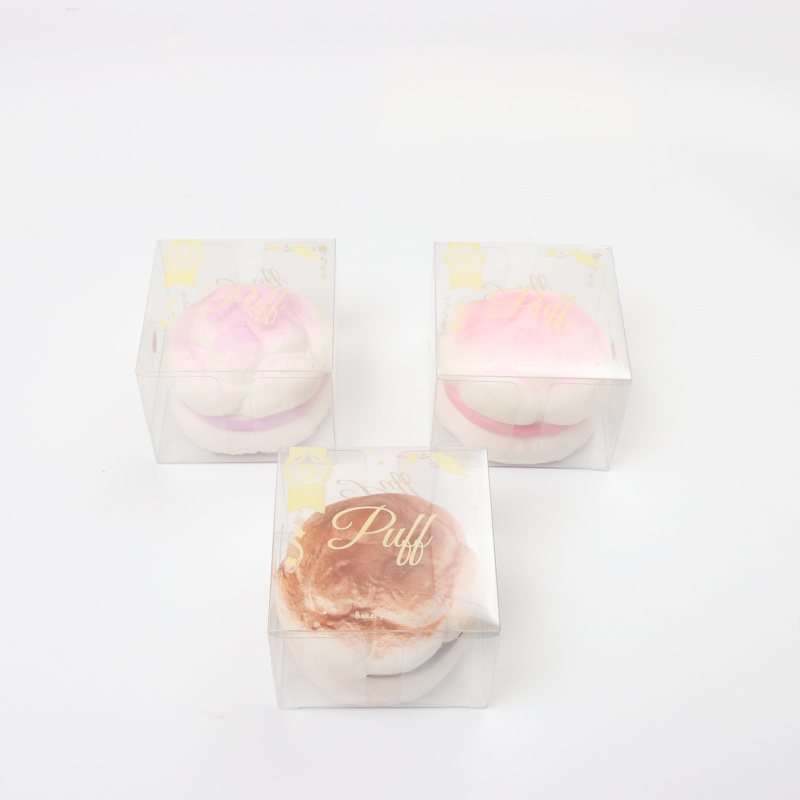 A set of 8cm creamy pineapple buns
