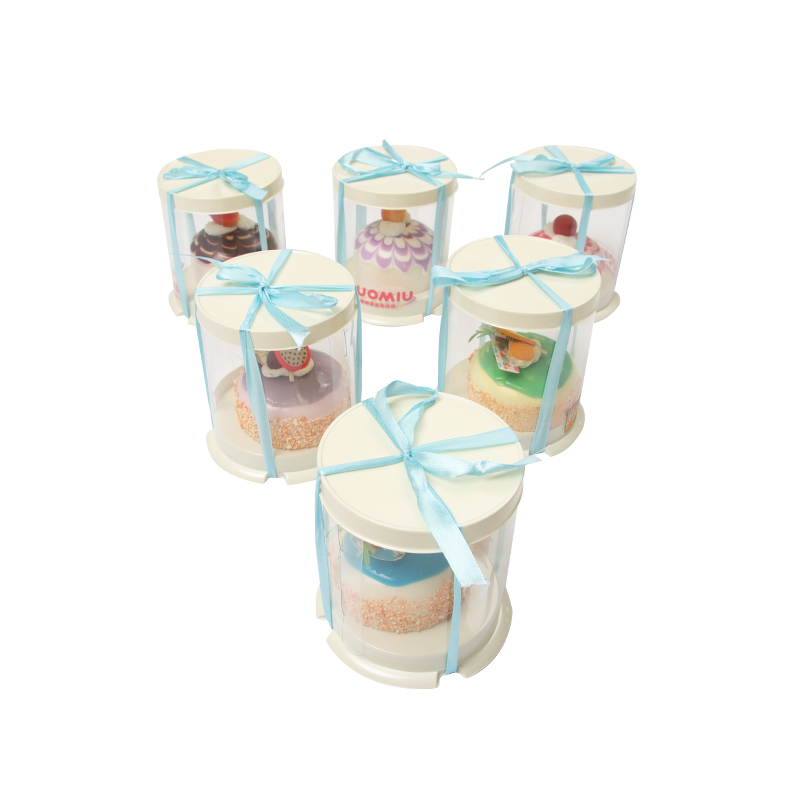 A 7cm round cake set